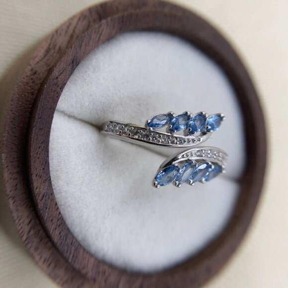 Platinum Plated S925 Sterling Silver Blue Willow Ring - Picture 4 of 7